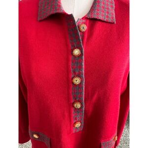 Bon Juor Tokyo Fashion Vintage Red Houndstooth Knit Polo Top Gold Ornate Buttons